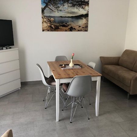 Apartmani Gavran Pirovac Exteriör bild