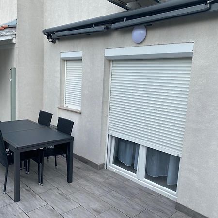 Apartmani Gavran Pirovac Exteriör bild