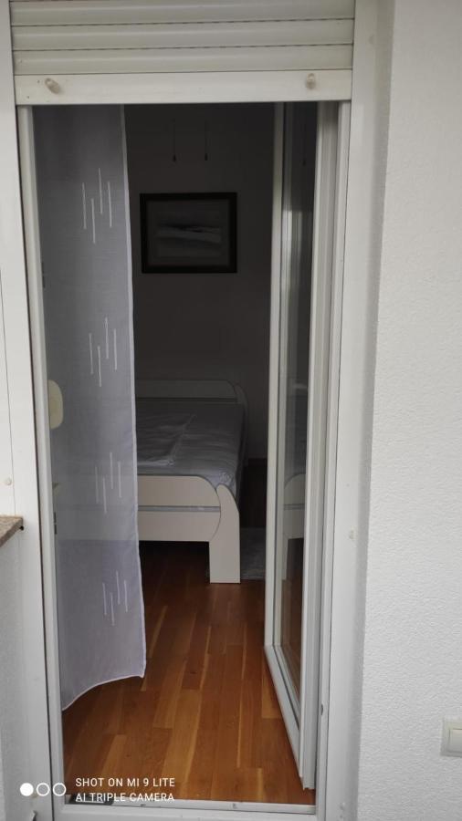 Apartmani Gavran Pirovac Exteriör bild