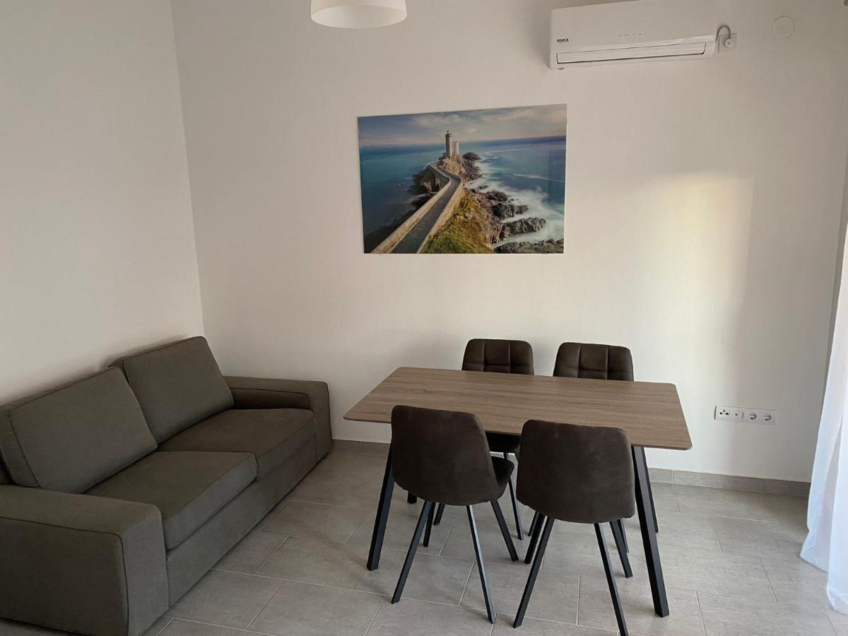 Apartmani Gavran Pirovac Exteriör bild