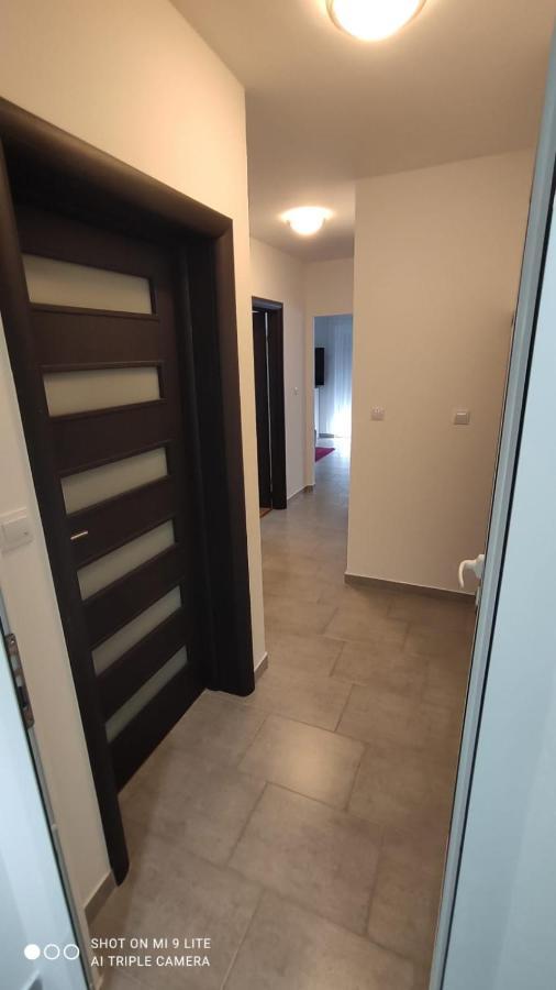 Apartmani Gavran Pirovac Exteriör bild